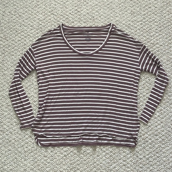 American Eagle Outfitters Tops - 🎉 American Eagle Soft & Sexy Striped long sleeve shirt